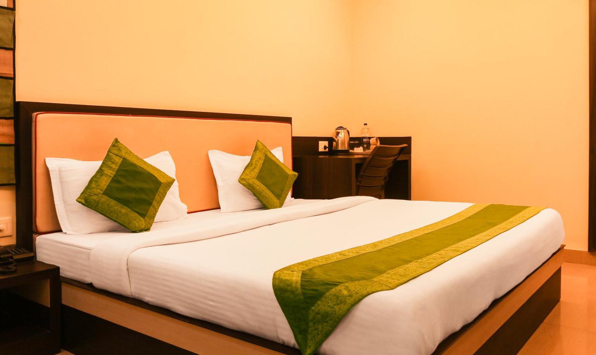 Hotel Janki International Sigra 2 Km From Kashi Vishwanath Temple Varanasi
