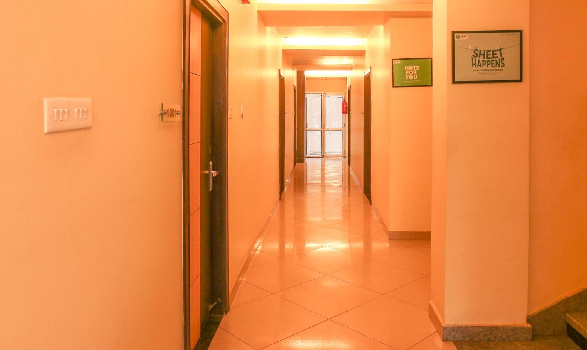 Janki International Sigra 2 Km From Kashi Vishwanath Temple Hotel Varanasi