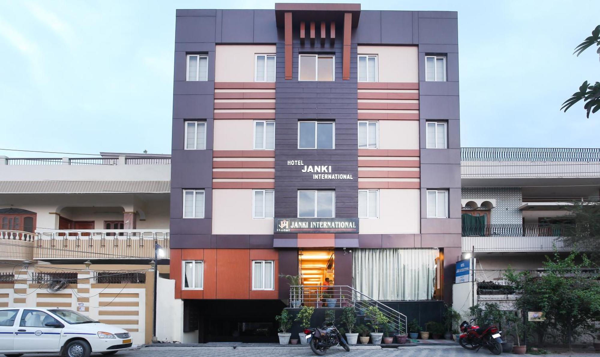 Janki International Sigra 2 Km From Kashi Vishwanath Temple 3*